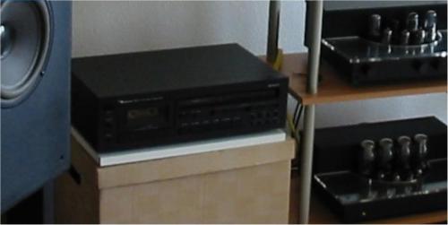 Aki innen megmondja mi volt... régi, klasszik 3 fej, dual caps... talán deprez... kb 482 vagy 482Z